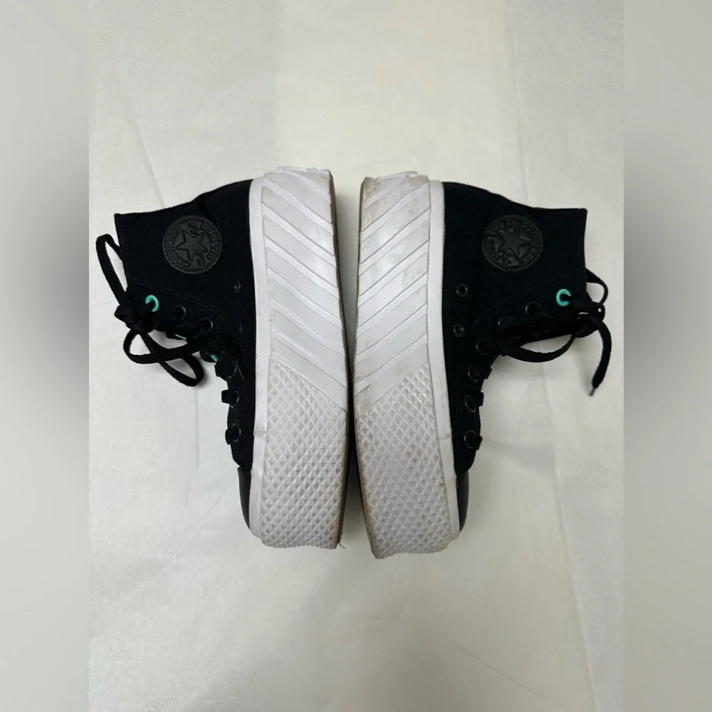 Converse chuck lift